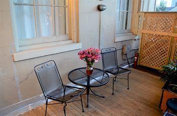 Lafitte Hotel&bar