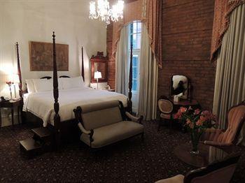 Lafitte Hotel&bar