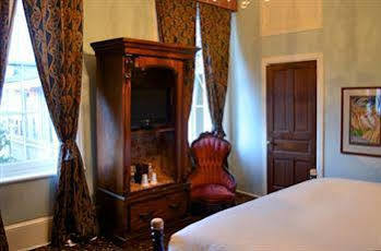 Lafitte Hotel&bar