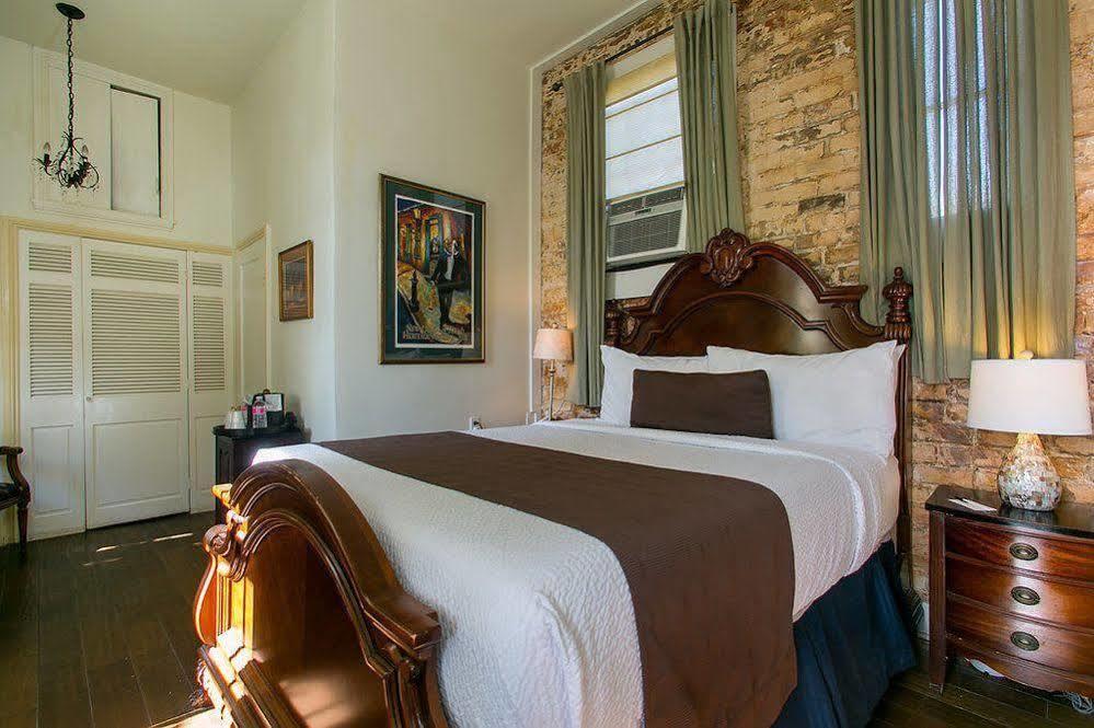Lafitte Hotel&bar Hotel